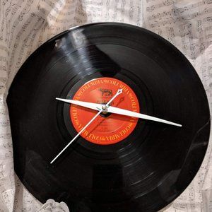 recycled record clock
